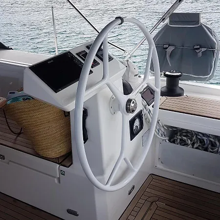 Sailing Escape In 5 Terre Botel