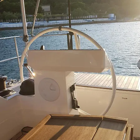 Sailing Escape In 5 Terre