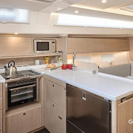 Sailing Escape In 5 Terre *