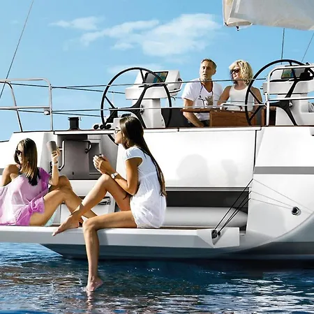 Sailing Escape In 5 Terre