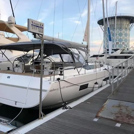Sailing Escape In 5 Terre *